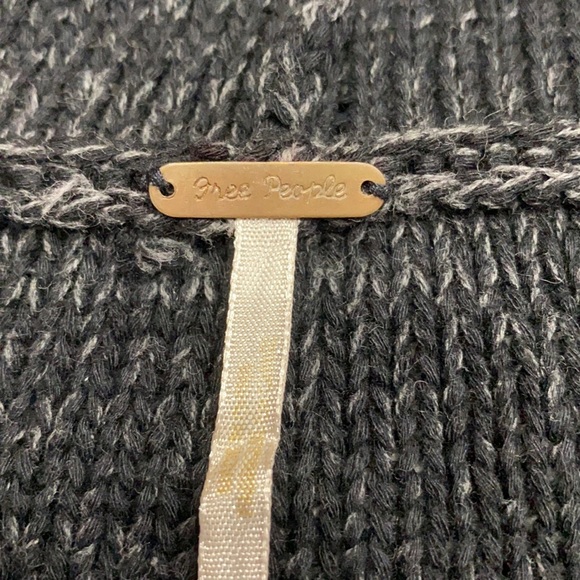 SOLD YEY !! FREE PEOPLE BLACK Poncho ! - Picture 9 of 11